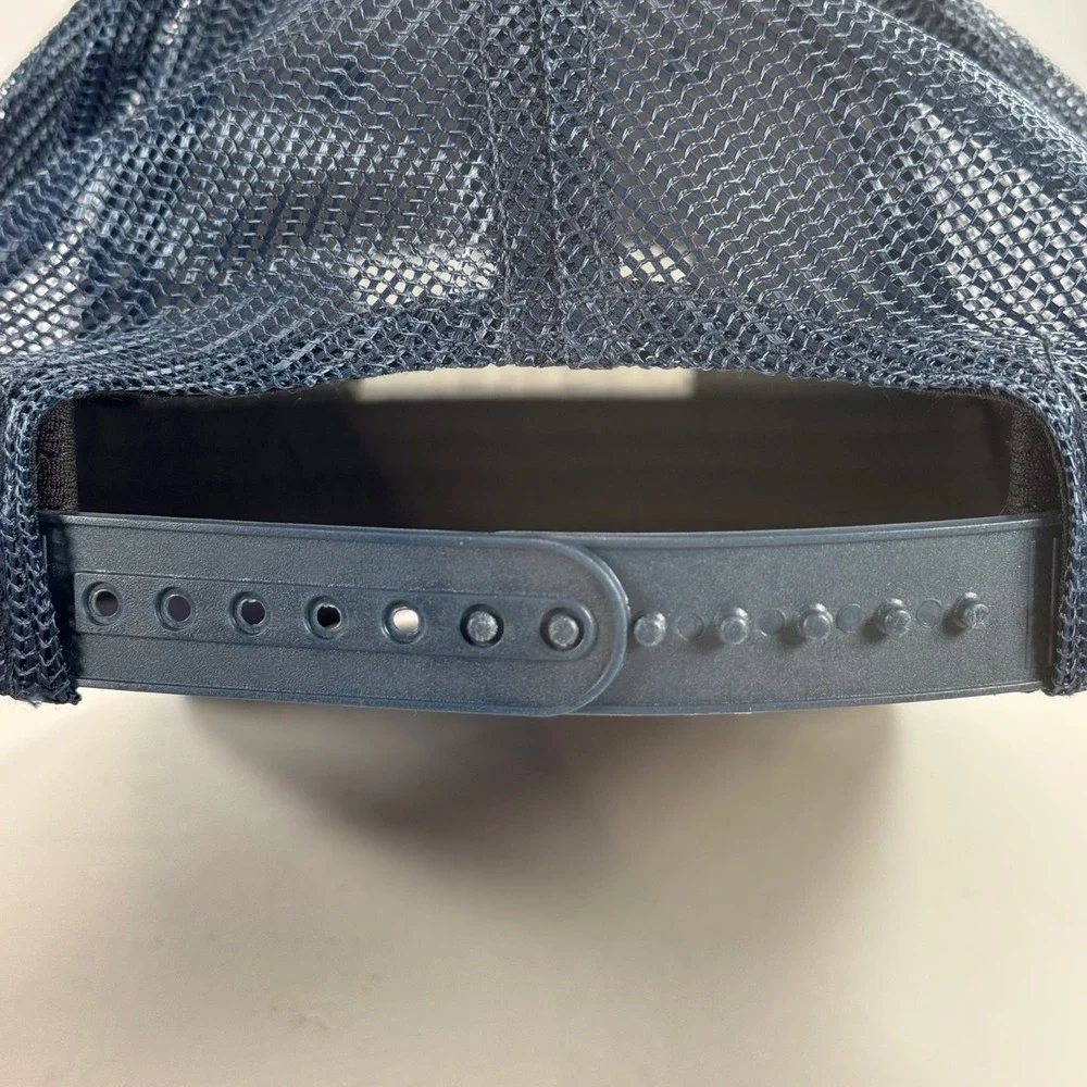 Salty Crew trucker hat purple‎ navy mesh embroidered logo adjustable snapback